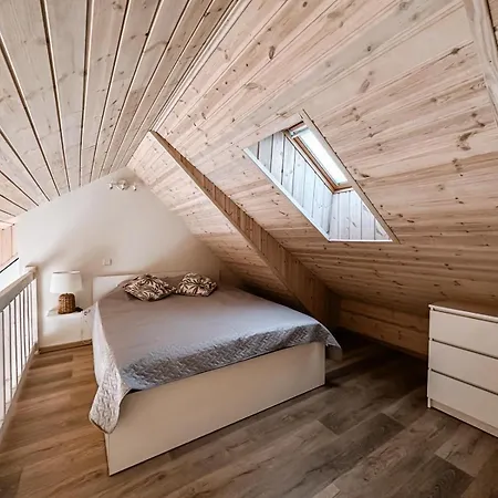 Ciki Puki Buto Nuoma Su Sildomu Lauko Baseinu Kunigiskese