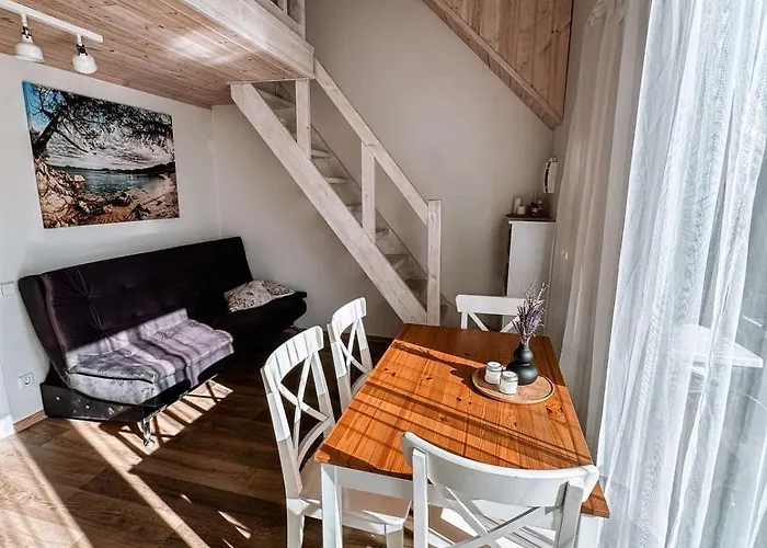 Ciki Puki Buto Nuoma Su Sildomu Lauko Baseinu Kunigiskese شقة *